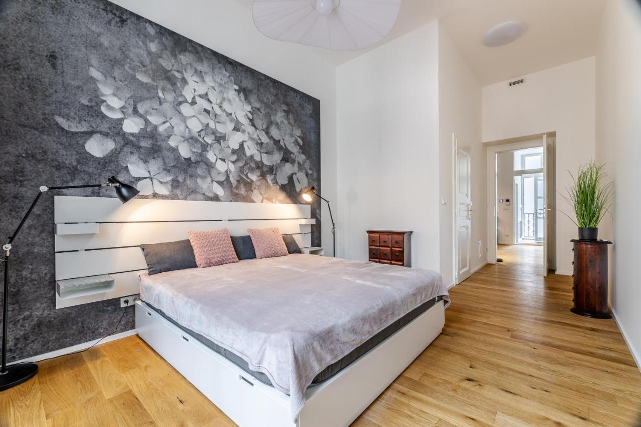 Elegant Located In The Centre Of Apartmán