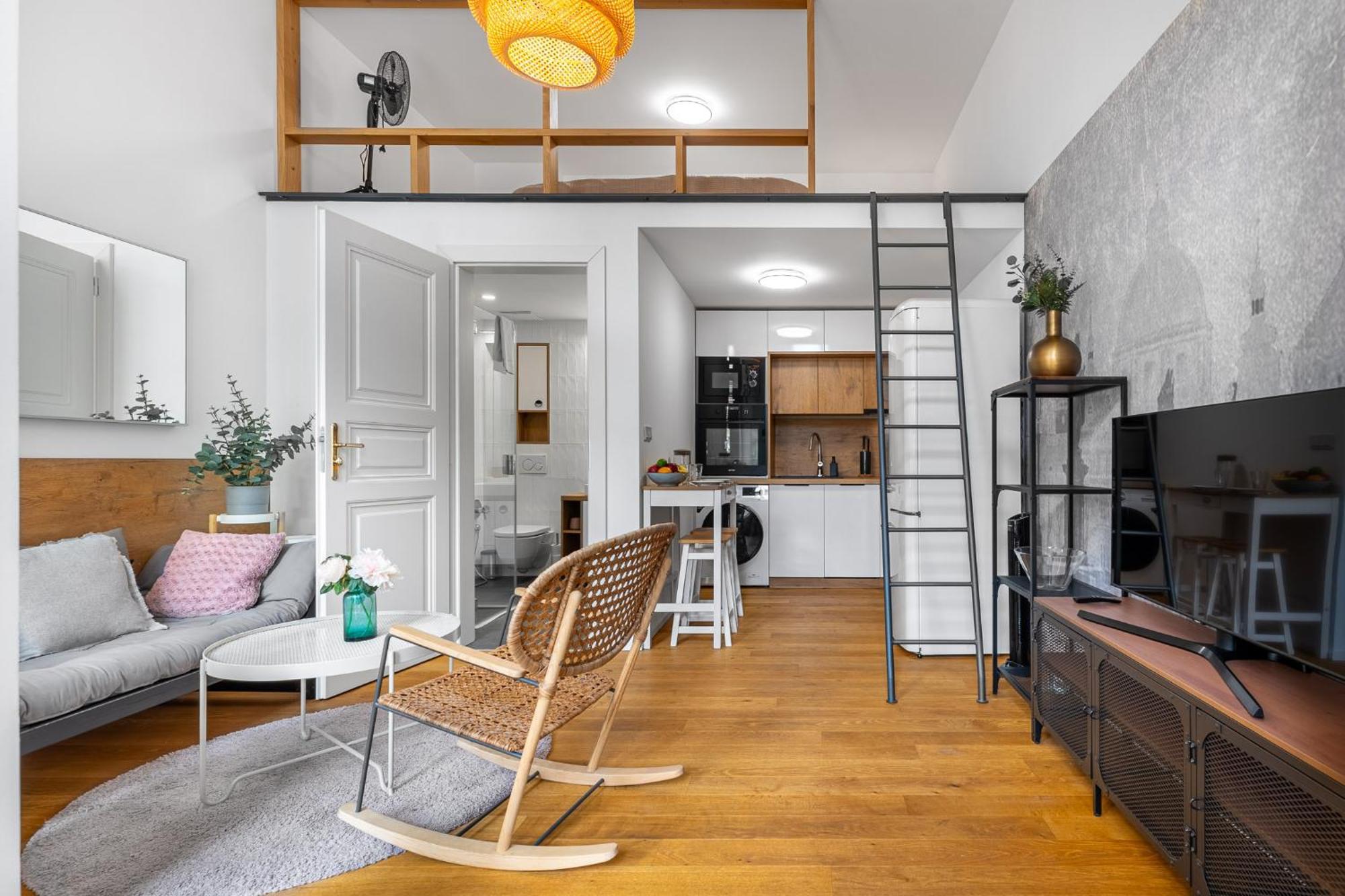 Elegant Located In The Centre Of * Praha